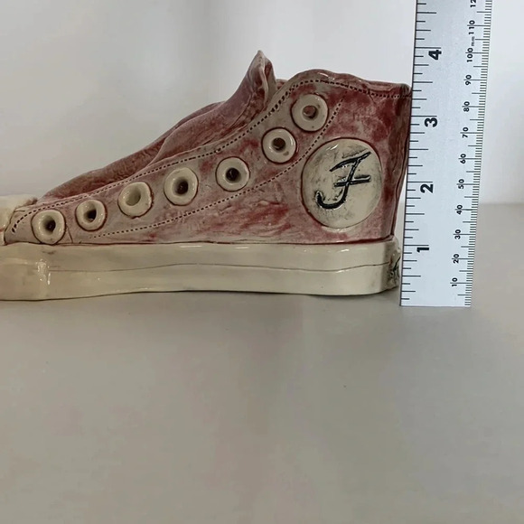 Fayezart Signed Northwest Studio Art Pottery Sneaker Converse Shoe Red - Picture 15 of 16